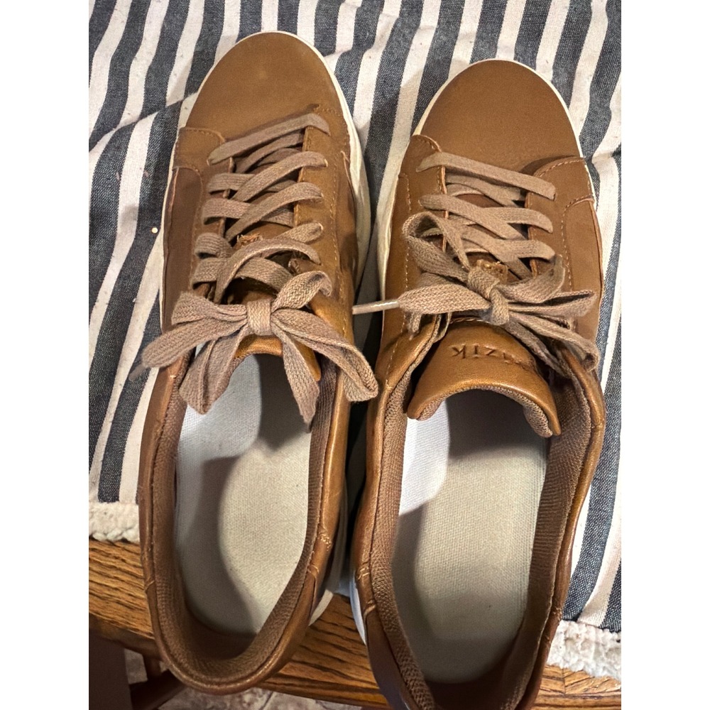 Kizik Vegas Tan Brown Leather HandsFree Slip On Sneakers Mens 8.5 Womens 10